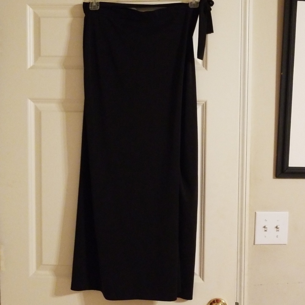 NWOT  John Paul Richard long black skirt sz 12